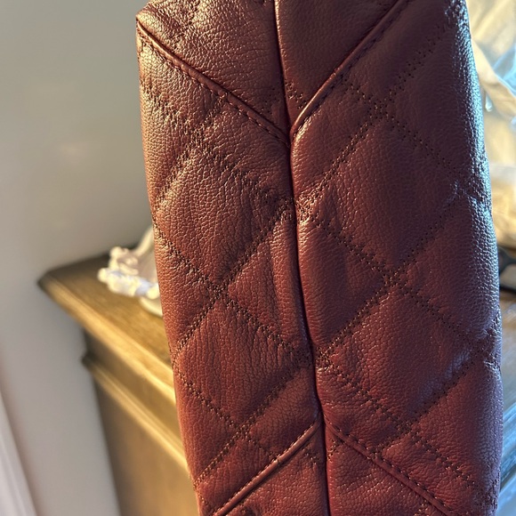 Tory Burch Quilted Leather Drawstring Handbag Bag - Burgundy - Picture 5 of 7